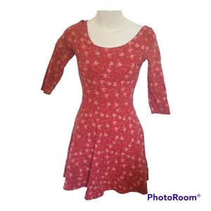 HOLLISTER Red Floral 3/4 Sleeve Flare Skater Dress - Size XS, 0